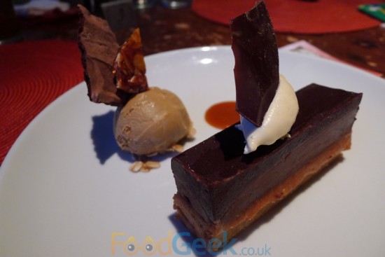 Peanut Butter & Chocolate Cheesecake