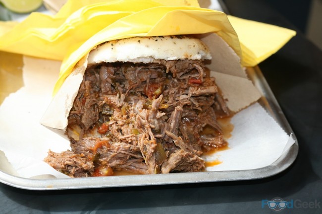 Sobrebarriga Arepa